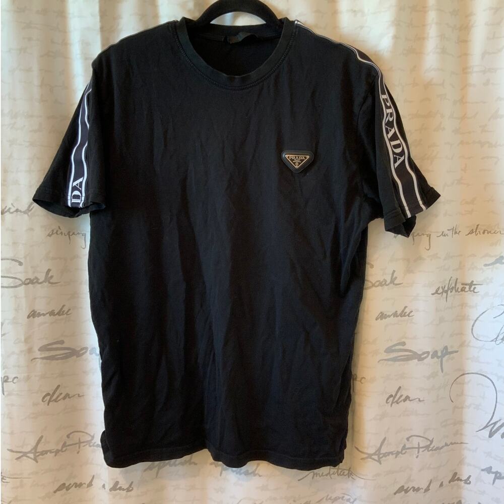 Prada Men's Large Black Signature Pendant Cotton T-Shirt Italy
